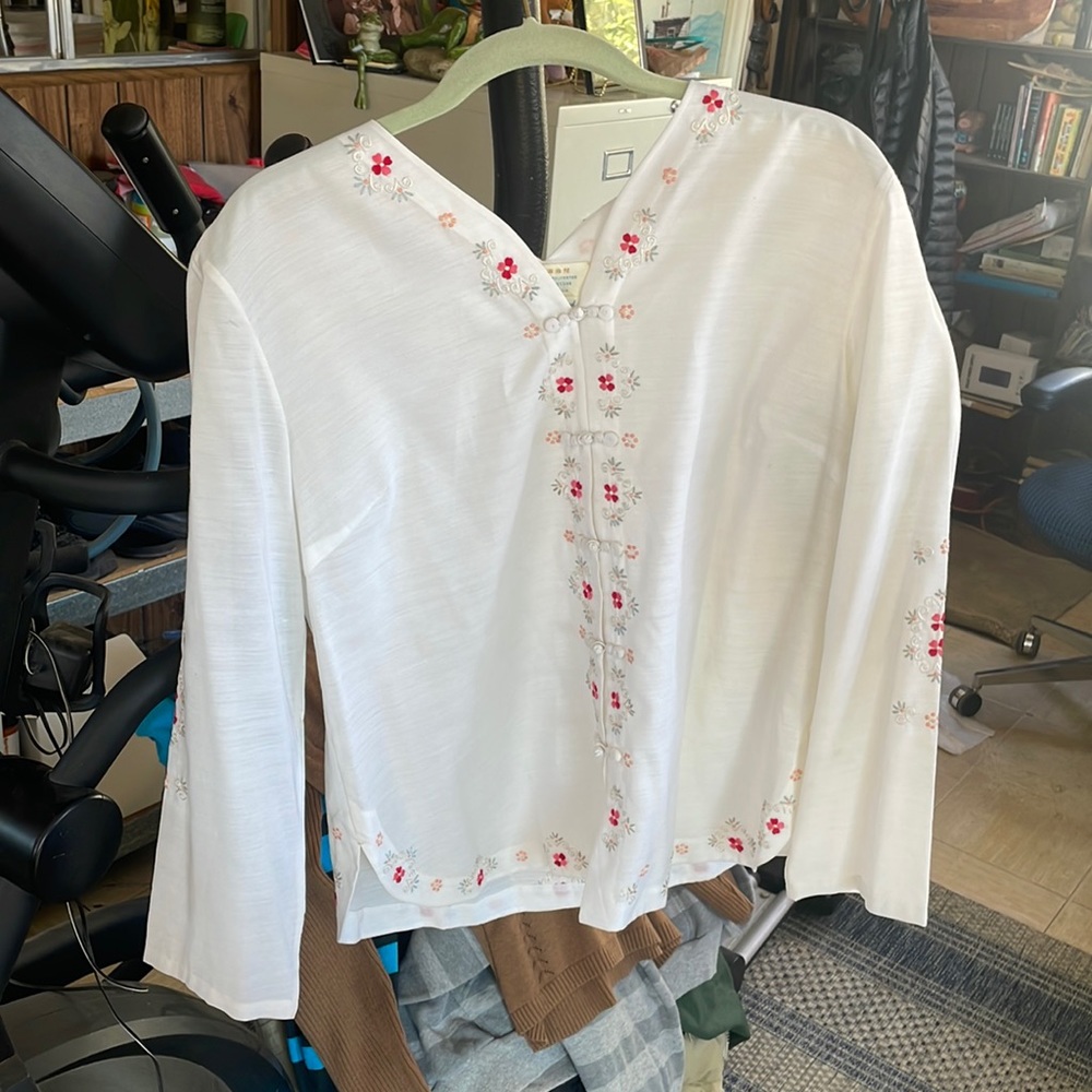 LILY Long Sleeve White button up embroidered Top Blouse 38